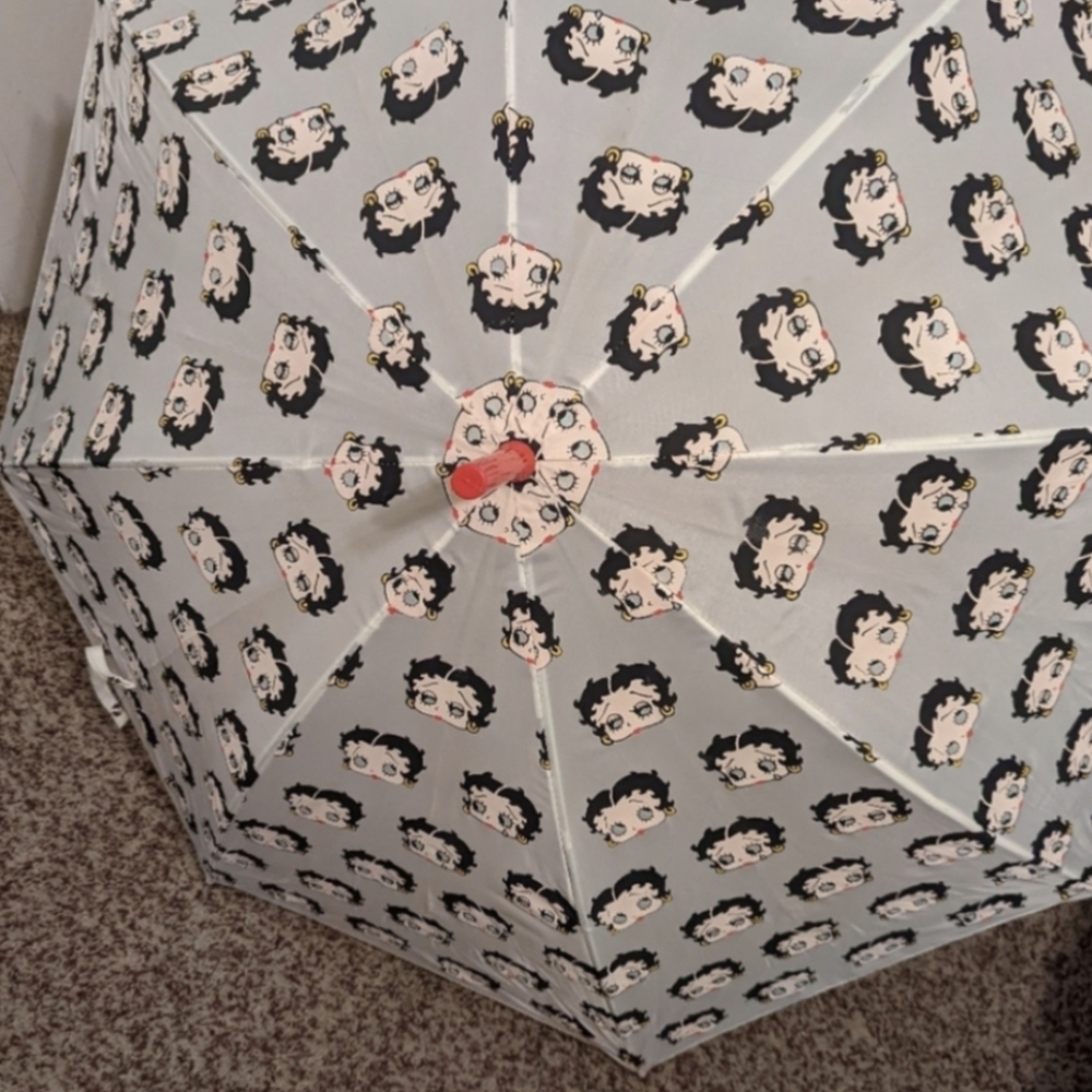 Brand New Betty Boop umbrella ☔ perfect condition.
